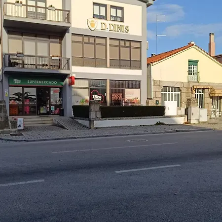 Dom Dinis 住宿加早餐酒店 特兰科苏