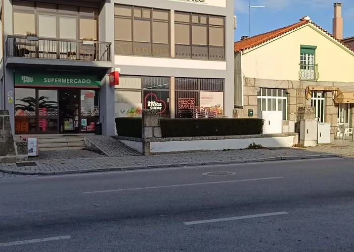 Dom Dinis 住宿加早餐酒店 特兰科苏